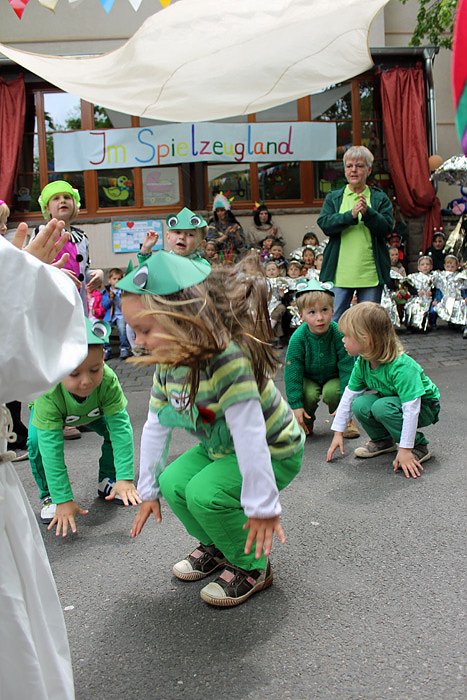 Stra&szlig;enfest Kindervilla