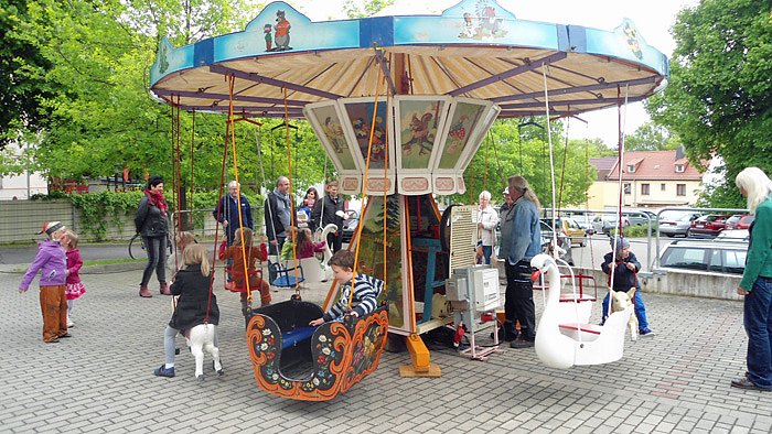 Stra&szlig;enfest Kindervilla