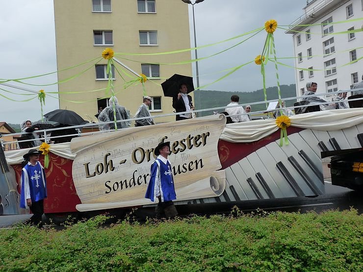 Gro&szlig;er Festumzug zum Th&uuml;ringentag