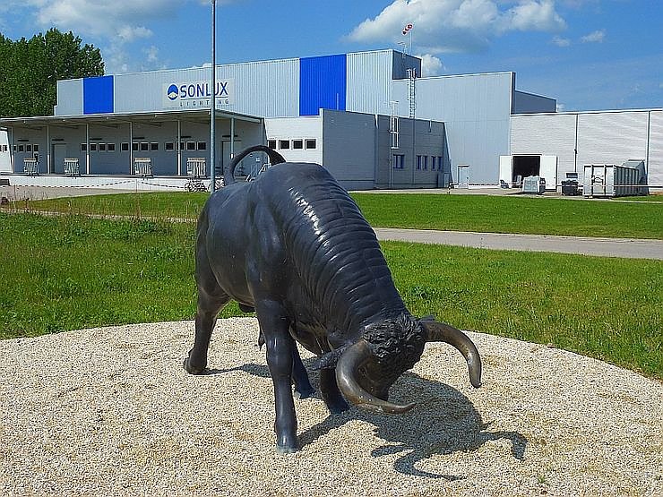 Offene T&uuml;r bei Sonlux