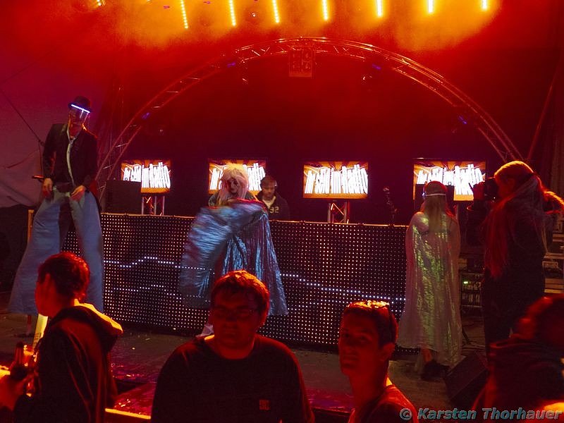 Party an der Schachtstra&szlig;e