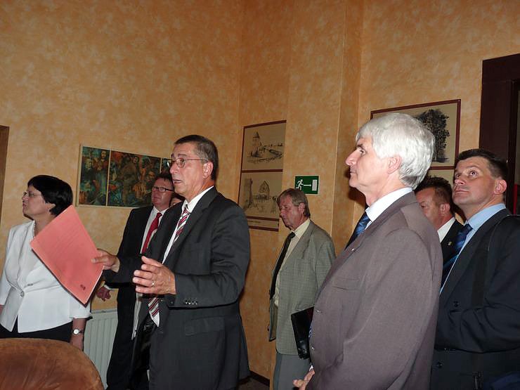 Ministerpr&auml;sidentin in Jugendherberge