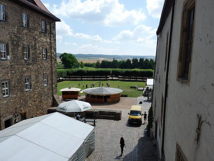 Ministerpr&auml;sidentin in Jugendherberge