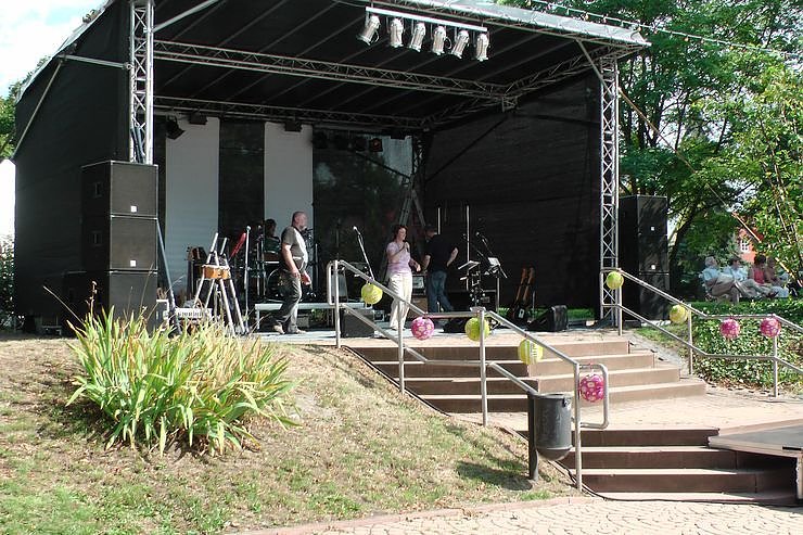 Flucht in den Schatten,