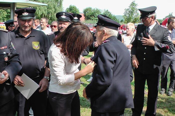 Auszeichnungen und Bef&ouml;rderungen