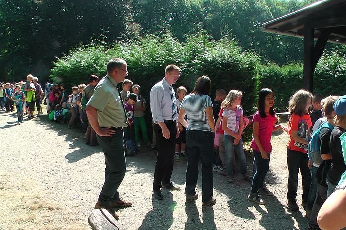 Die Naturentfremdung unserer Gesellschaft, vor allem der Kinder und Jugendlichen, nehmen immer weiter zu. Eine Gegenpol, der den Kindern auch noch Spa&szlig; macht, sind die Waldjugendspiele.   Auch wenn Sp