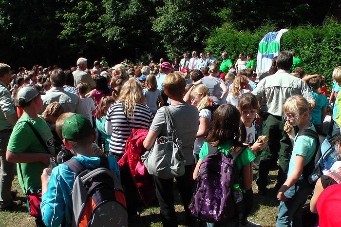Die Naturentfremdung unserer Gesellschaft, vor allem der Kinder und Jugendlichen, nehmen immer weiter zu. Eine Gegenpol, der den Kindern auch noch Spa&szlig; macht, sind die Waldjugendspiele.   Auch wenn Sp