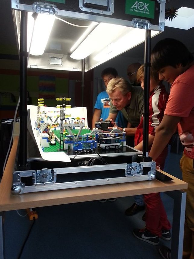 Euer Bolzplatz gegen Rechts