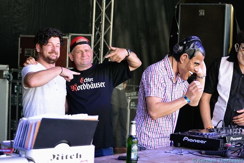 Holi-Festival am Stausee