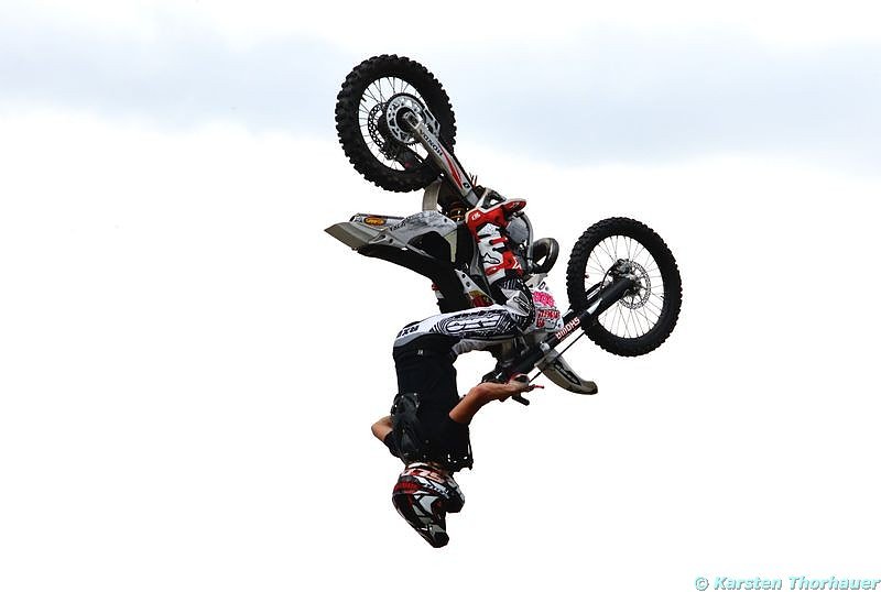 Holi-Festival am Stausee