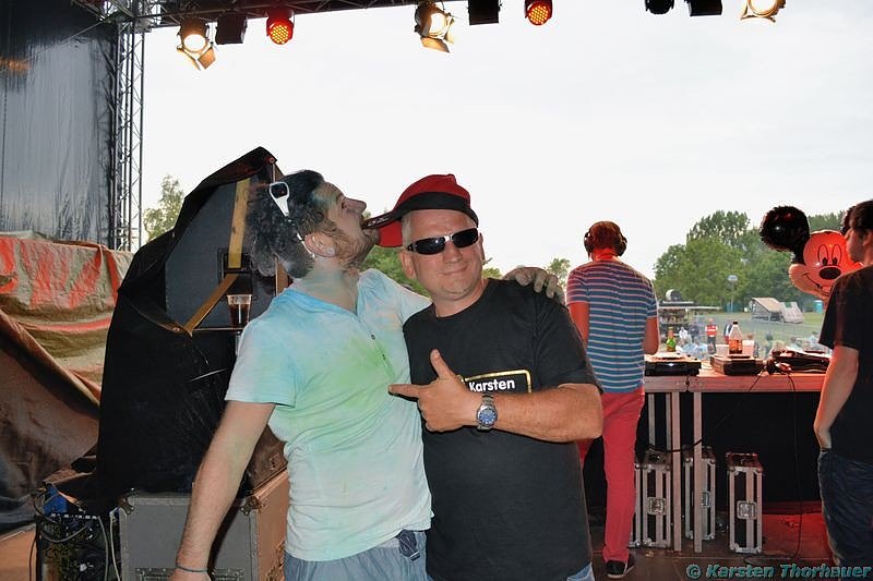 Holi-Festival am Stausee