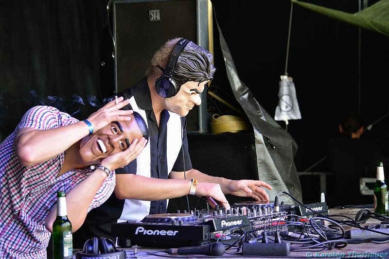 Holi-Festival am Stausee