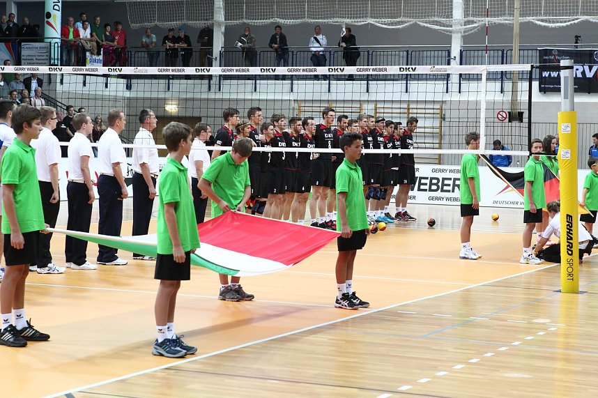 Am und neben dem Netz