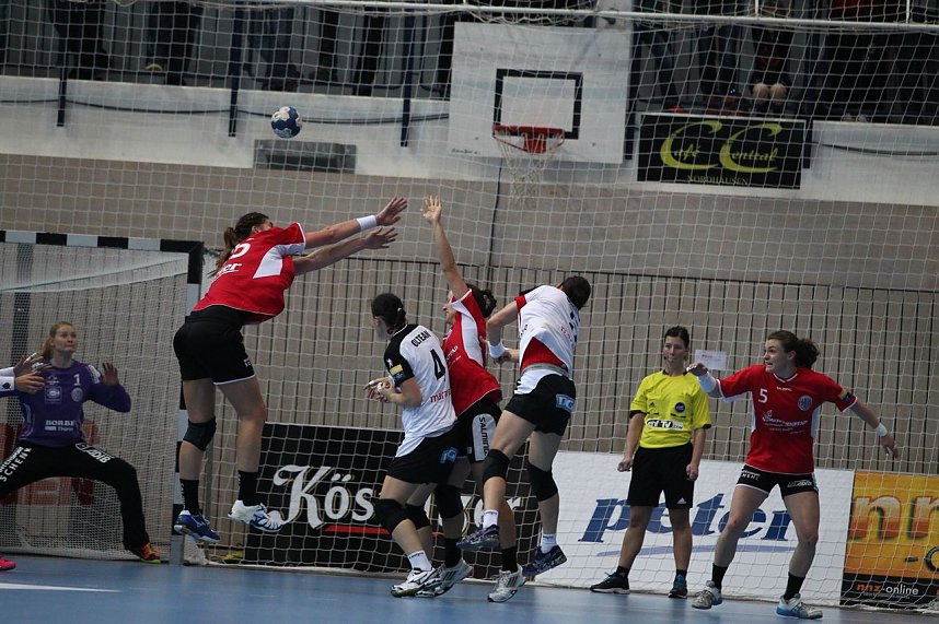 THC gewinnt den CL-Auftakt