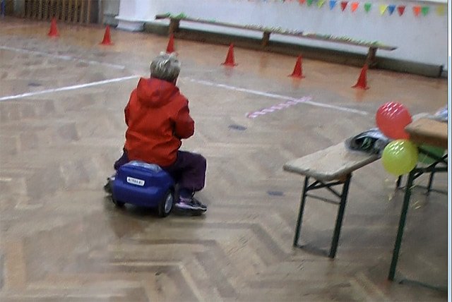 In die Halle "vertrieben" (2)