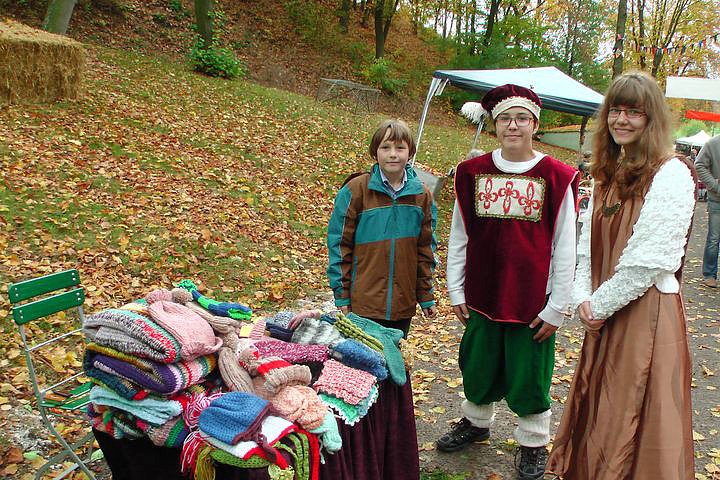 Bockbieranstich an der H&ouml;hle