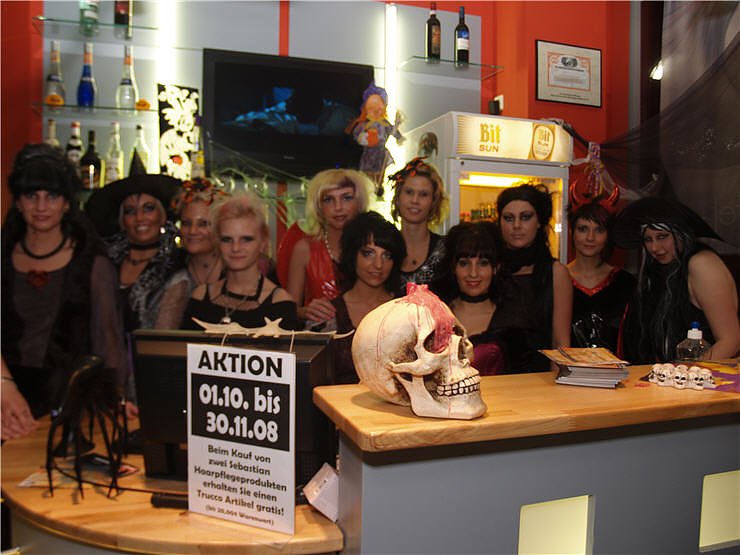 Halloween Party Nordhausen: Fris&ouml;r Jones, Grease, Destille, Schabernack