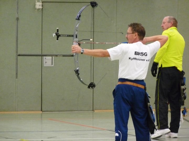 Adventsturnier im Bogenschie&szlig;en