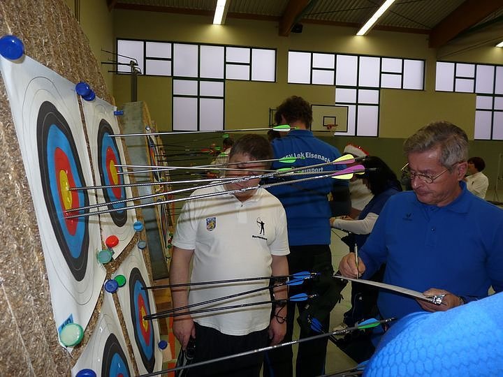Adventsturnier im Bogenschie&szlig;en