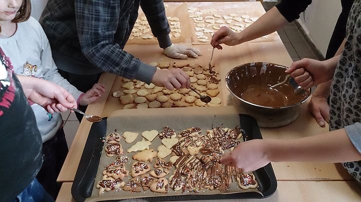 Buntes Weihnachtstreiben im Jugendclub HOC