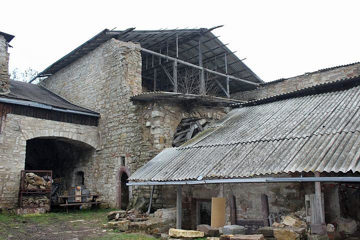 Partys auf Burg Strau&szlig;berg?