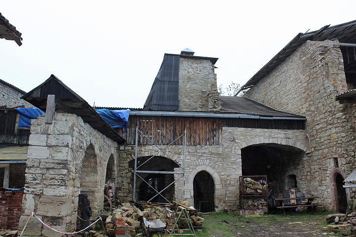 Partys auf Burg Strau&szlig;berg?