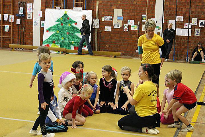 Jubil&auml;ums Weihnachtsturnen (1)