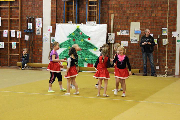 Jubil&auml;ums Weihnachtsturnen (1)