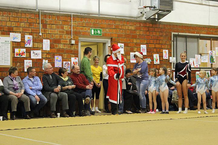Jubil&auml;ums Weihnachtsturnen (1)