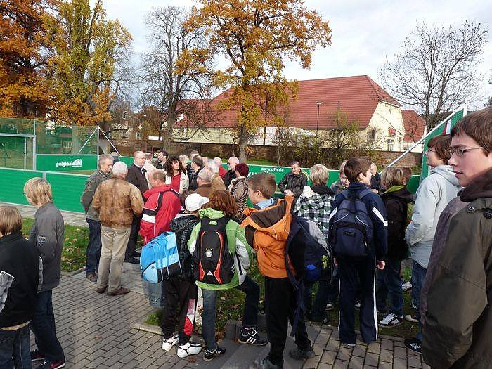 DFB Minispielfeld &uuml;bergeben