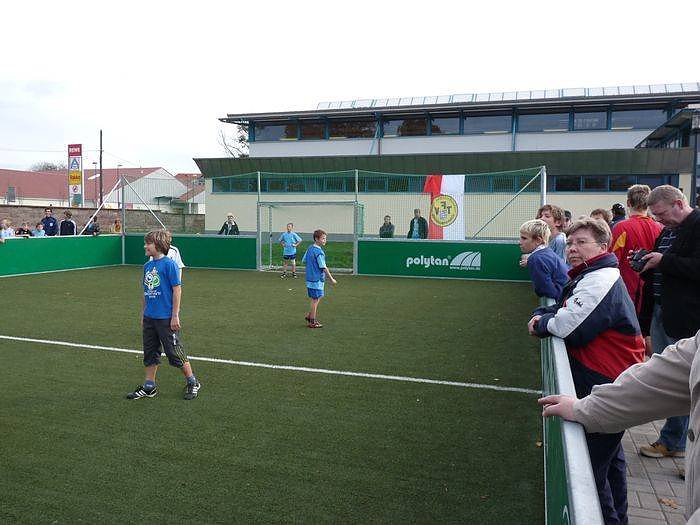 DFB Minispielfeld &uuml;bergeben