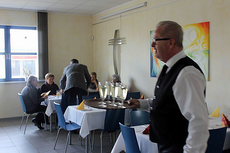 Restaurant des Herzens hatte ge&ouml;ffnet