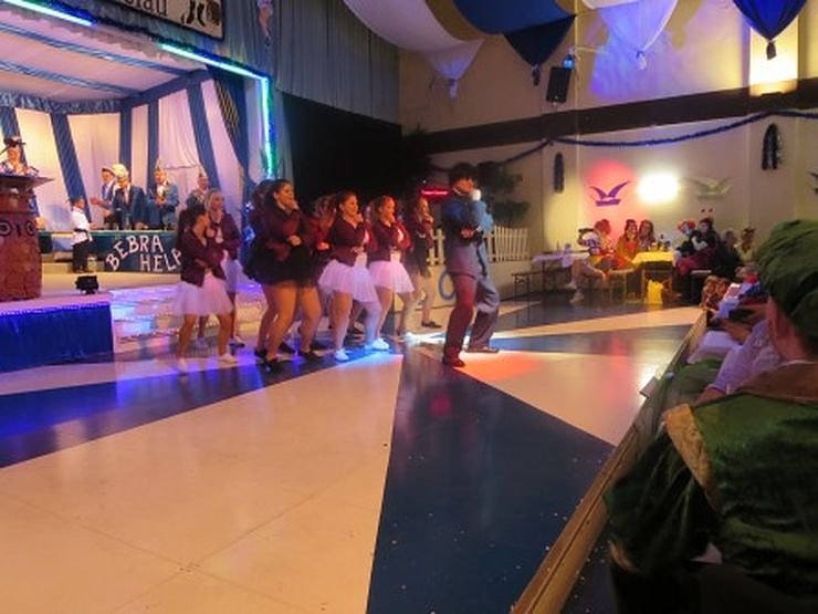 Blau-Wei&szlig; toppt den Ballermann