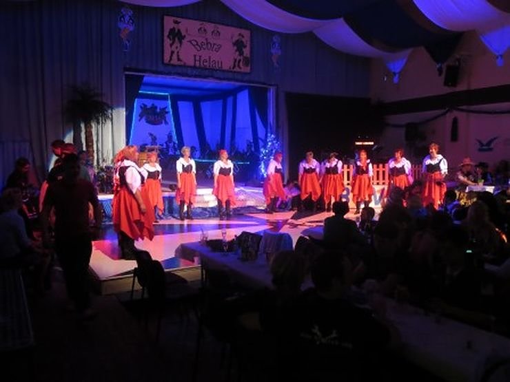 Blau-Wei&szlig; toppt den Ballermann