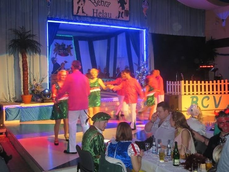 Blau-Wei&szlig; toppt den Ballermann (2)