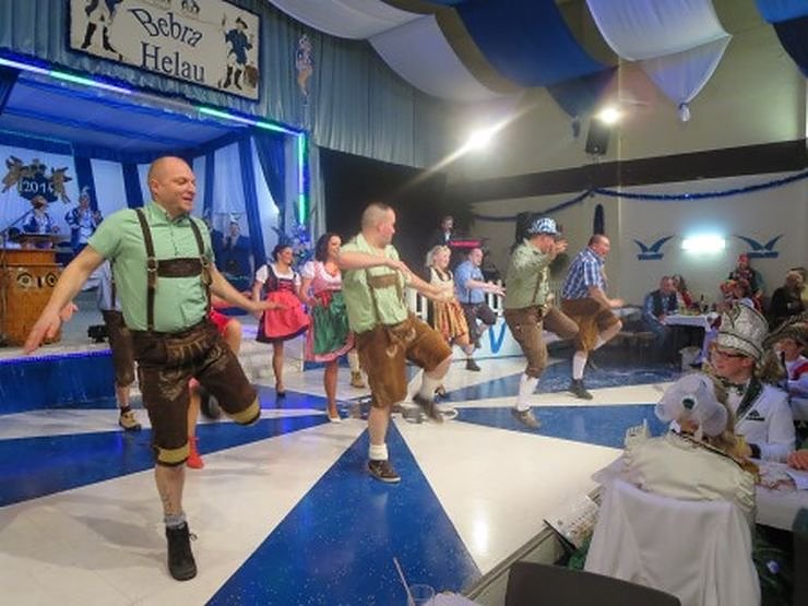 Blau-Wei&szlig; toppt den Ballermann (2)