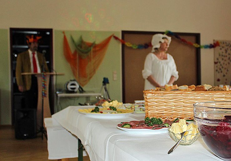 Wieder n&auml;rrisch gefr&uuml;hst&uuml;ckt