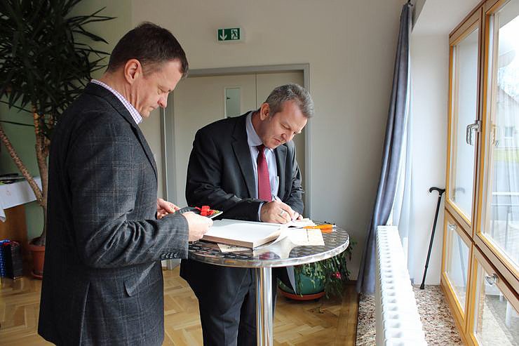 Zahlreiche Gratulanten kamen