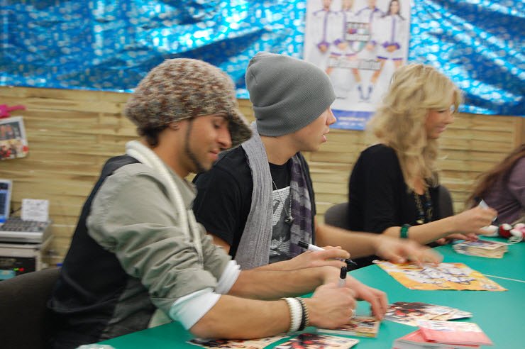 Autogrammstunde beFour in Nordhausen. nnz-City Scout on Tour