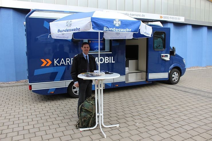 Ansturm auf die Schule