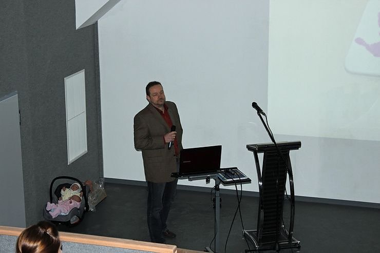 Sozialkonferenz begonnen