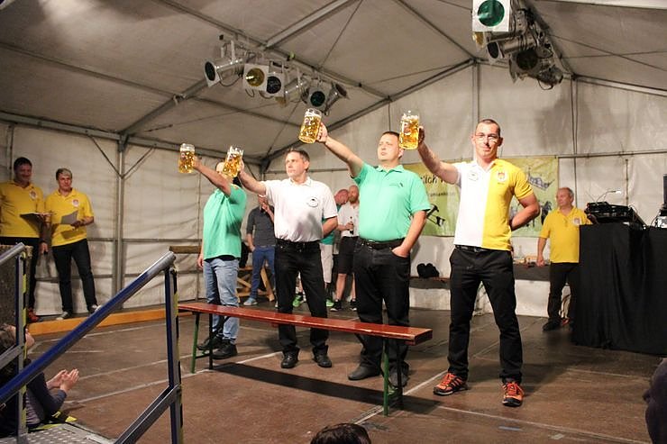 Maibaumk&ouml;nig kommt aus Duisburg