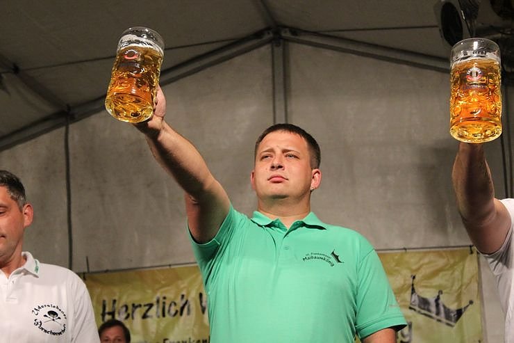 Maibaumk&ouml;nig kommt aus Duisburg