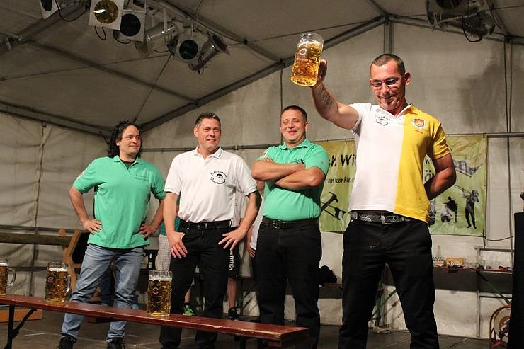 Maibaumk&ouml;nig kommt aus Duisburg