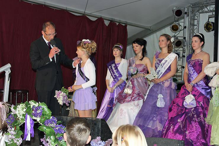 Wahl der Fliederk&ouml;nigin