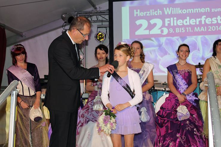 Wahl der Fliederk&ouml;nigin