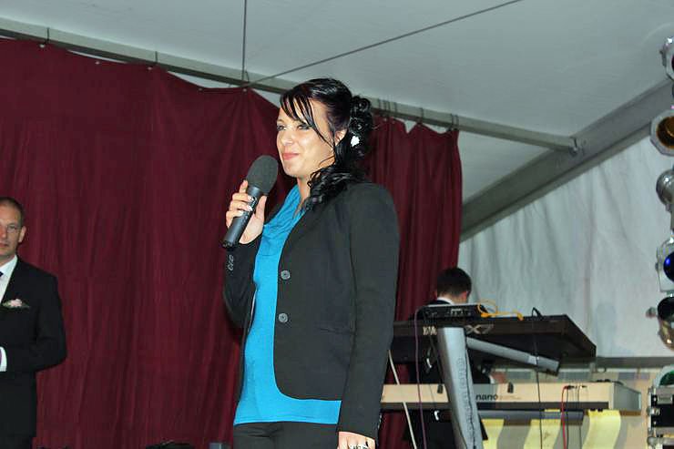 Wahl der Fliederk&ouml;nigin