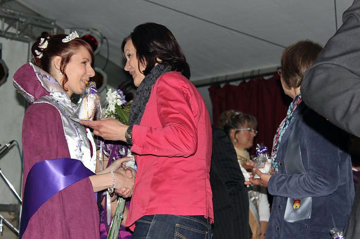 Wahl der Fliederk&ouml;nigin