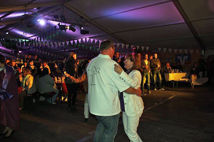 Wahl der Fliederk&ouml;nigin