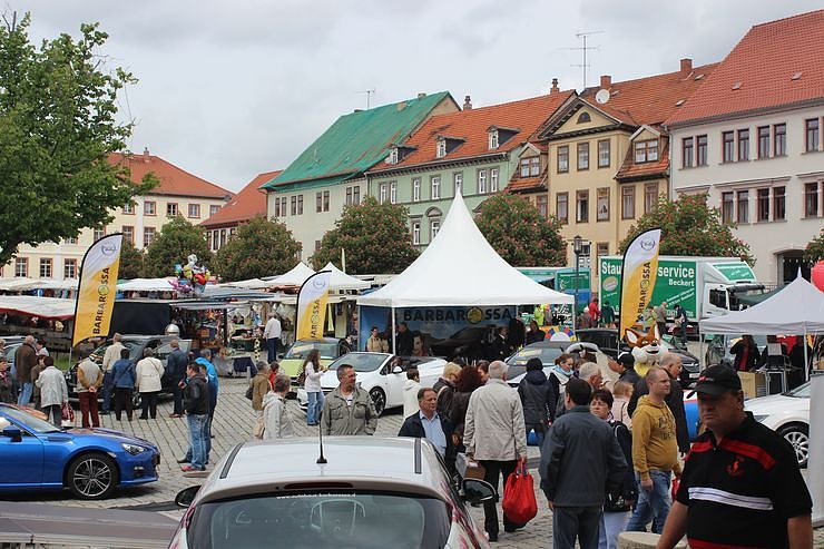 Fliederfest mit Markt